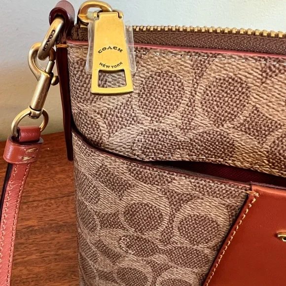 🏇🏼[COACH] Signature Canvas Colorblock Leather Zip Top Kitt Messenger Crossbody - Picture 5 of 9